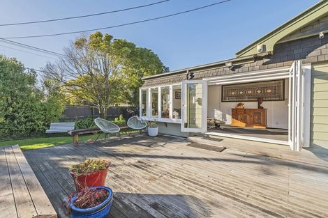 Photo of property in 11 Aynsley Terrace, Hillsborough, Christchurch, 8022