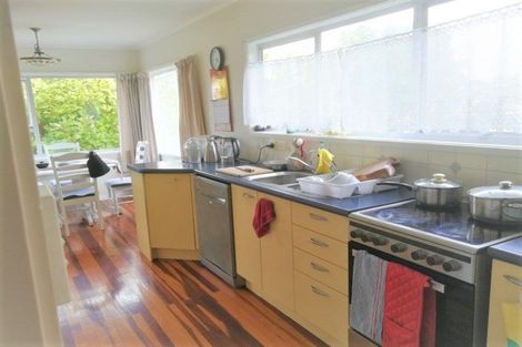 Photo of property in 1 Malters Place, Browns Bay, Auckland, 0630