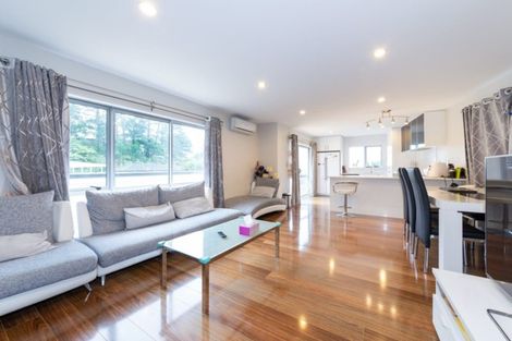 Photo of property in 693a East Coast Road, Browns Bay, Auckland, 0630