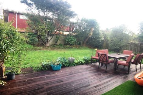 Photo of property in 86 Gosford Drive, Botany Downs, Auckland, 2010