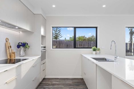 Photo of property in 116a Racecourse Road, Waiuku, 2123