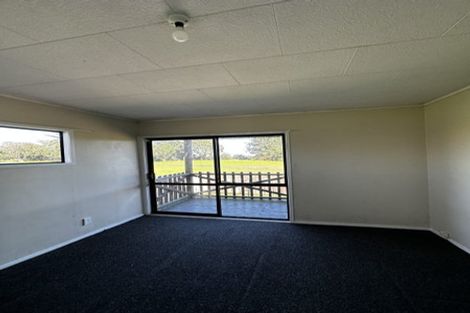 Photo of property in 18 Kopara Place, Clendon Park, Auckland, 2103