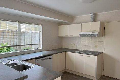 Photo of property in 1/730 Chapel Road, Dannemora, Auckland, 2016