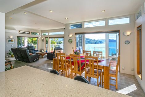 Photo of property in 2 Fantail Terrace, Tairua, 3508