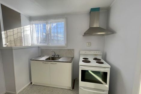 Photo of property in 51 Woodglen Road, Glen Eden, Auckland, 0602