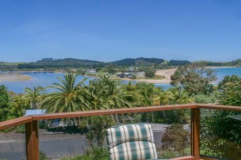 Photo of property in 13 Bush Point Road, Cable Bay, 0420