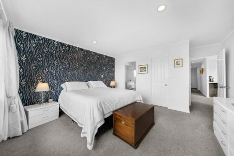 Photo of property in 15 Summerland Drive, Henderson, Auckland, 0612