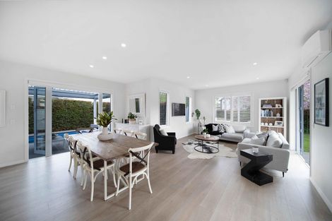 Photo of property in 19 Hinau Road, Karaka, Papakura, 2113