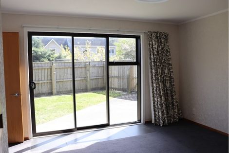 Photo of property in 42-44 David Crescent, Karori, Wellington, 6012