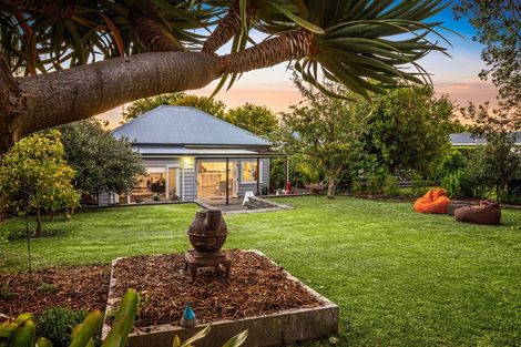 Photo of property in 10 High Street, Devonport, Auckland, 0624