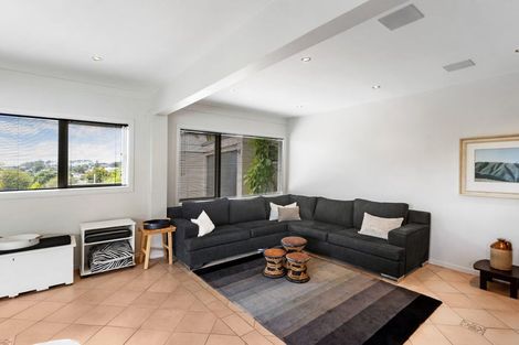 Photo of property in 5 Amante Crescent, Mairangi Bay, Auckland, 0630
