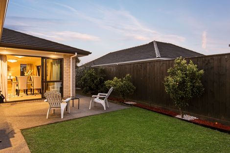 Photo of property in 1a Pelorus Place, Pakuranga, Auckland, 2010