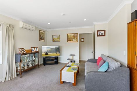 Photo of property in 25 Ian Peter Way, Otaki, 5512