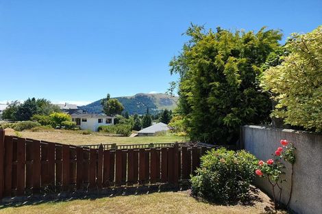 Photo of property in 4 Burnett Place, Lake Tekapo, 7999