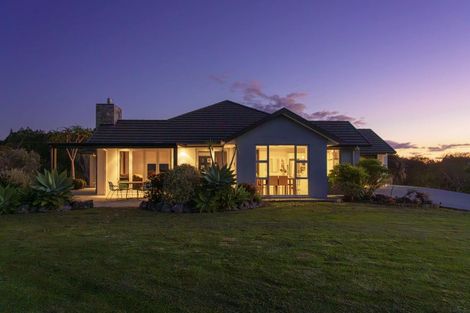 Photo of property in 93 West Ridge Road, Maunu, Whangarei, 0110