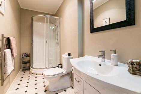 Photo of property in 18 Greenwood Road, Havelock North, 4130