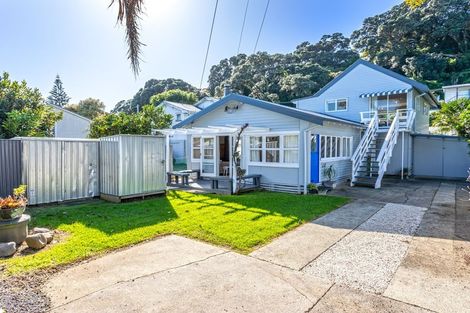 Photo of property in 2 Aputa Avenue, Te Puru, Thames, 3575