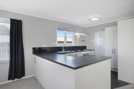 Photo of property in 2/6 Oakhurst Place, Russley, Christchurch, 8042
