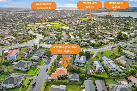 Photo of property in 4 Worthington Place, West Harbour, Auckland, 0618