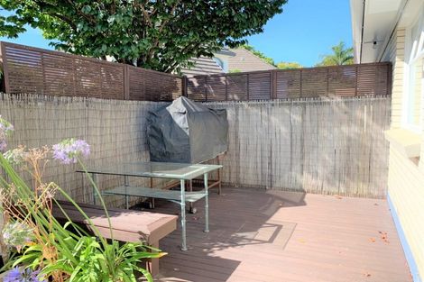 Photo of property in 2/8 Domett Avenue, Epsom, Auckland, 1023