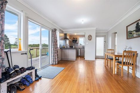 Photo of property in 533 Pataua South Road, Pataua South, Onerahi, 0192