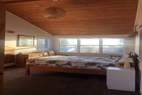 Photo of property in 82 Marine Parade, Otaki Beach, Otaki, 5512