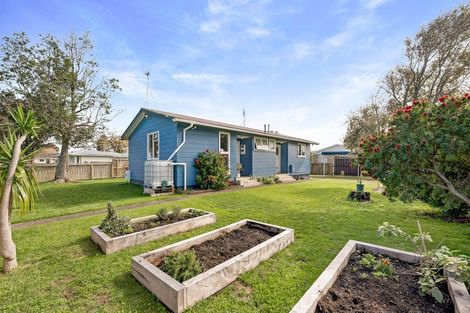 Photo of property in 74 Cranmere Crescent, Mangere East, Auckland, 2024