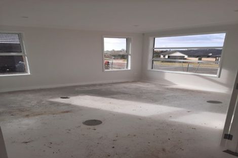 Photo of property in 33 Lakeside Terrace, Omokoroa, 3114