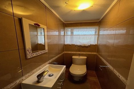 Photo of property in 17 Radiata Lane, Chatswood, Auckland, 0626