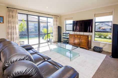 Photo of property in 2 Greenlea Place, Frimley, Hastings, 4120