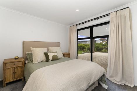 Photo of property in 45 Te Ara Kawakahia, Waikanae, 5036