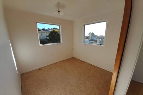 Photo of property in 59 Riversdale Drive, Merrilands, New Plymouth, 4312