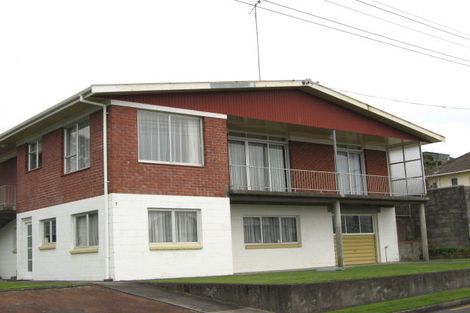 Photo of property in 7 Davies Lane, New Plymouth, 4310