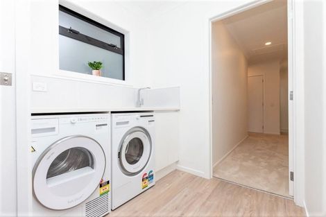 Photo of property in 12 Edwin Street, St Andrews, Hamilton, 3200