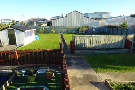 Photo of property in 98 Seabury Avenue, Foxton Beach, Foxton, 4815