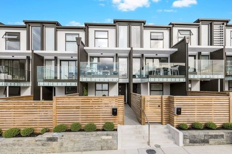 Photo of property in 10 Pottery Crescent, Hobsonville, Auckland, 0618