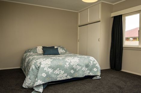 Photo of property in 10 Coronation Street, Waimate, 7924