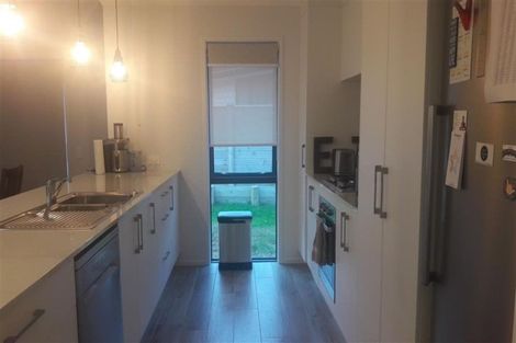 Photo of property in 4 Mooring Close, Whitby, Porirua, 5024