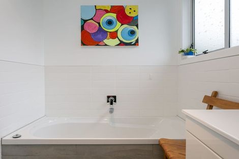 Photo of property in 12 Green Place, Richmond Heights, Taupo, 3330