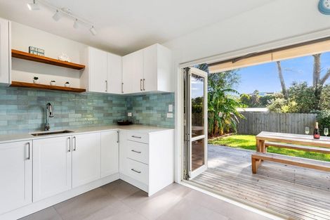 Photo of property in 15 Kanuka Place, Mangawhai Heads, Mangawhai, 0505