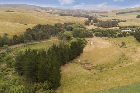Photo of property in 599b Longbush Road, Hinakura, Masterton, 5884