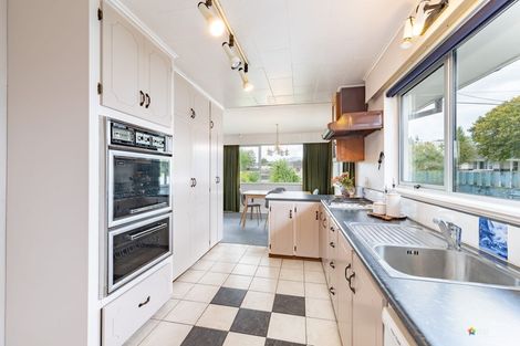 Photo of property in 43 Henry Street, Ebdentown, Upper Hutt, 5018