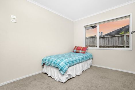 Photo of property in 12 Lombardia Way, Karaka, Papakura, 2113