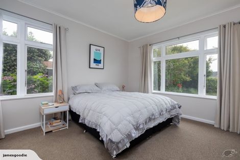 Photo of property in 213 Te Moana Road, Waikanae, 5036