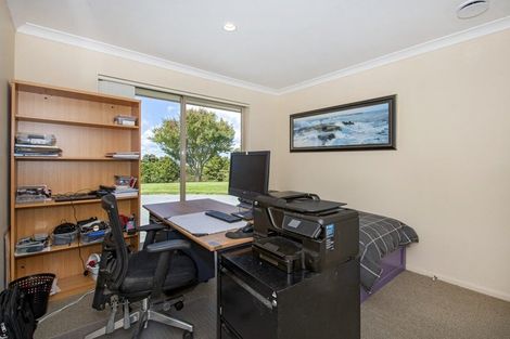 Photo of property in 121 Owhiwa Road, Parua Bay, Onerahi, 0192