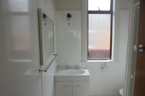 Photo of property in 203 Macandrew Road, South Dunedin, Dunedin, 9012