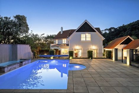 Photo of property in 60 Cheviot Road, Lowry Bay, Lower Hutt, 5013