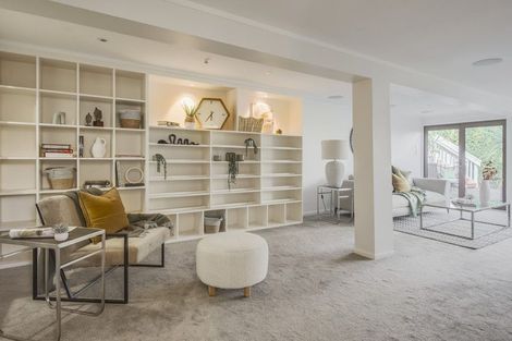 Photo of property in 2/24 Colonial Road, Birkenhead, Auckland, 0626