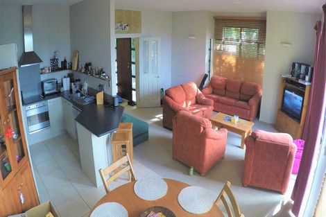 Photo of property in 1/667 East Coast Road, Browns Bay, Auckland, 0630