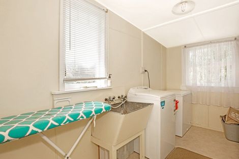 Photo of property in 12 Endcliffe Road, Kaiti, Gisborne, 4010